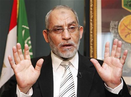Brotherhood's Mursi seeks to allay fears in post-poll address