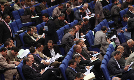 Egypt political, civil society groups name choices to write constitution