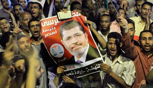 As Muslim Brotherhood Solidifies its Grip on Egypt, Trouble Brews Within
