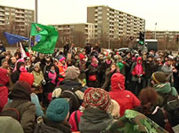 Protesters march on climate talks