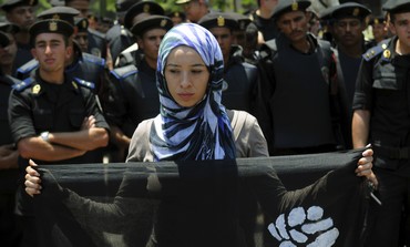 Egyptian women battle harassment on the streets