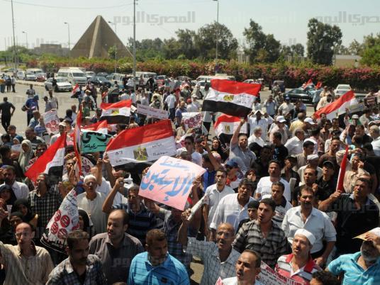 Protesters in Nasr City call for military rule