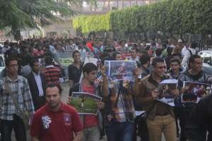 Pro-Morsi university students continue protesting