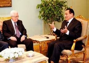 Mubarak discuss peace process with Abbas in Cairo	