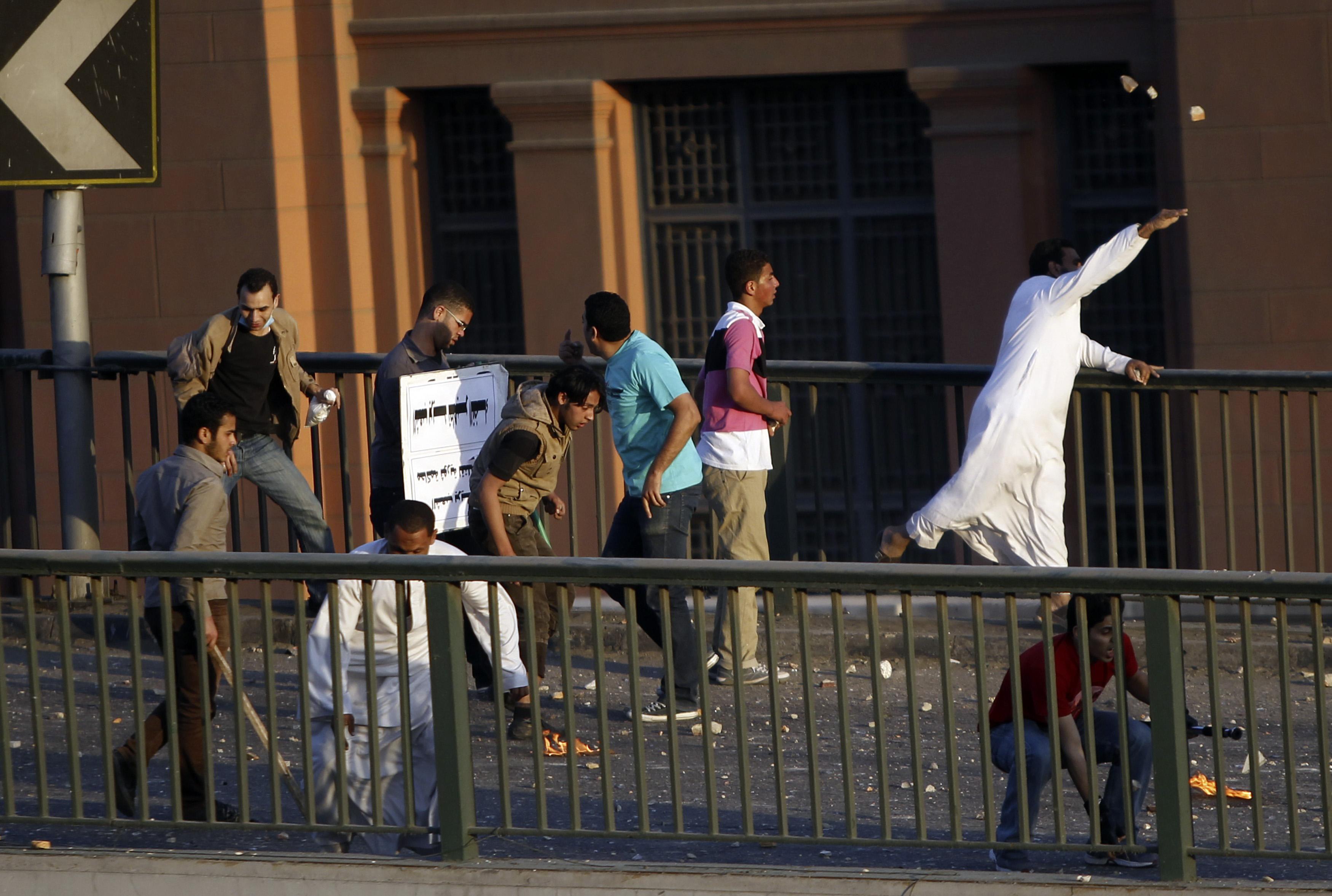 Muslim Brotherhood supporters clash with police in Ramsis