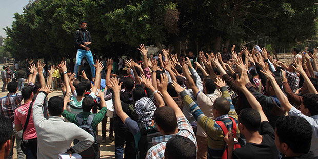 Students protest across Cairo, security forces enter Ain Shams University