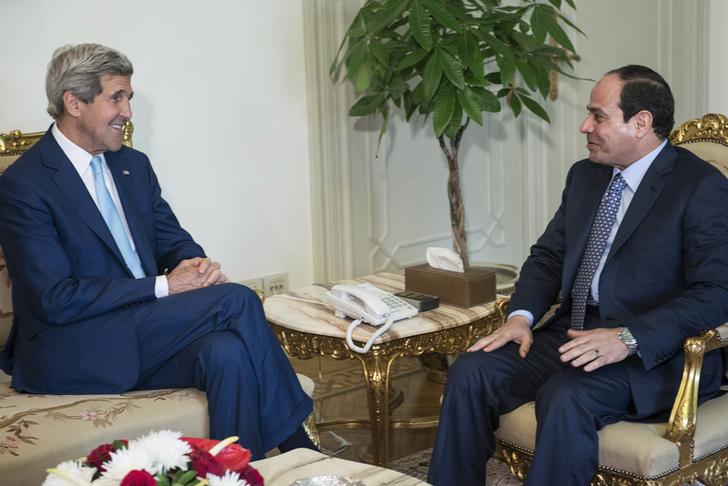 Kerry discusses Brotherhood crackdown, Iraq crisis with Egypt's Sisi
