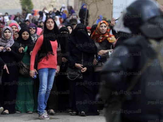 Al-Azhar Brotherhood students chant slogans against Sisi