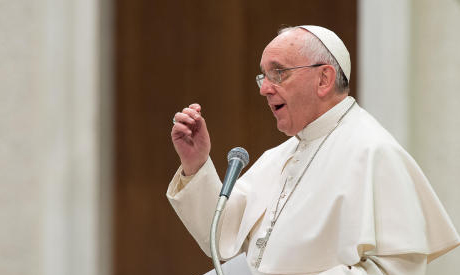 Pope denounces 'intolerable brutality' in Iraq, Syria
