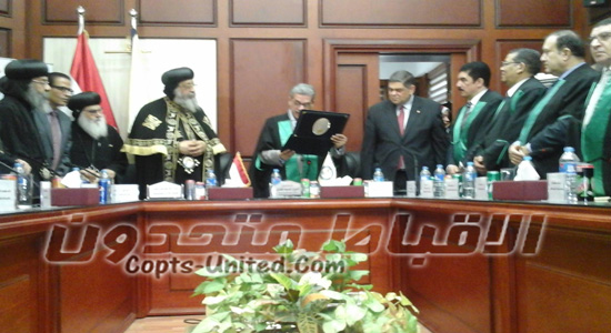 President of Beni Suef University wishes pope Tawadros to get Nobel