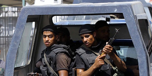 Conscript killed, police officer injured in drive-by shooting south of Giza