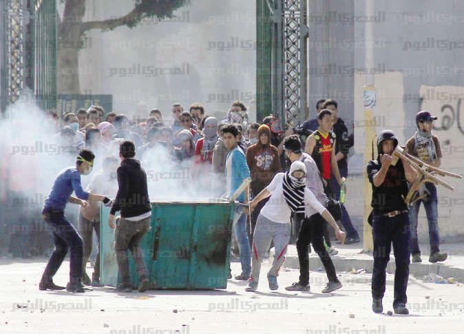 Five Morsi loyalists arrested following Beheira protests