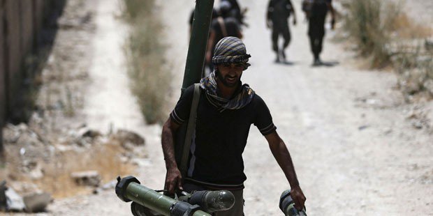 Syrian rebel commander rejects idea of working with Damascus against Islamic State
