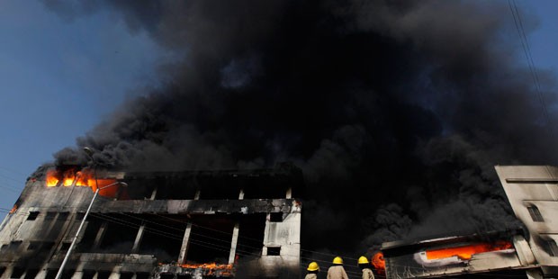 15-yr boy accidently set factory alight with a lighter