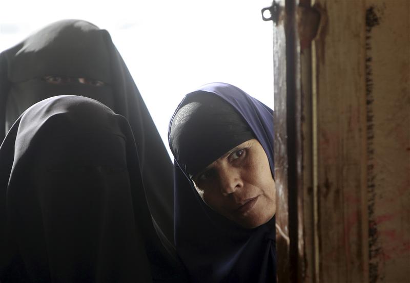 Cairo University bans face-veil for university hospitals' staff