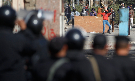 Egypt court overturns prison sentences for 17 Al-Azhar students in rioting cases
