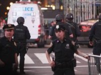 New York police defuse car bomb