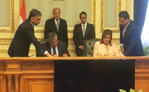 Egypt, Kuwaiti fund sign first development deal for Sinai worth $100 mln