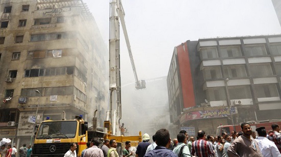 Fire breaks out in old Cairo neighbourhood of Al-Khalifa
