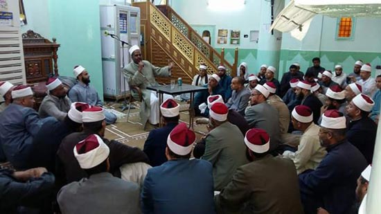 Ministry of Awqaf urges imams in Minya to renounce violence
