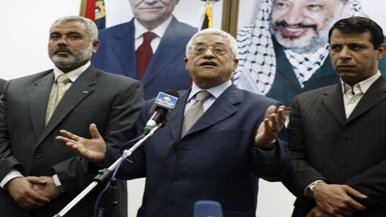 Egypts intelligence chief invites Fatah and Hamas to meet in Cairo next week