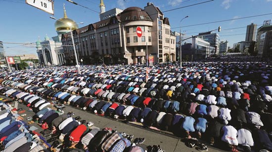 French Interior Minister: We will prevent Muslims from praying on the streets