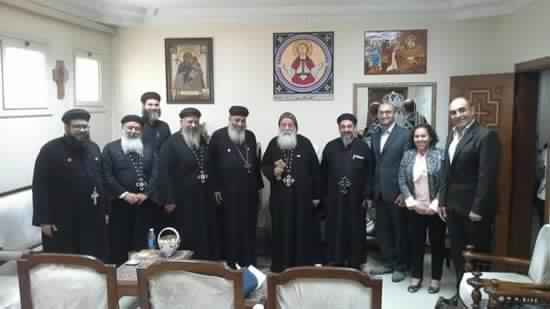 Bishop of Aswan studies developing bible study sessions for congregation