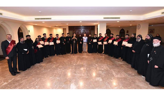 Pope Tawadros honors the graduates of the Coptic Institute of Leadership