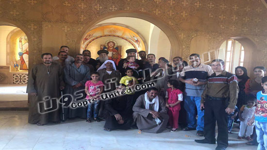 Bishop of Minya meets the victims of Dimshaw Hashim sectarian attacks