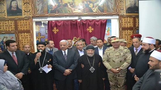 Governor and senior officials of Suez congratulate the Copts on Christmas