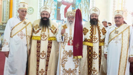 Archbishop Bakhoumios promotes Secretariat of the Pope  to Hegumin rank