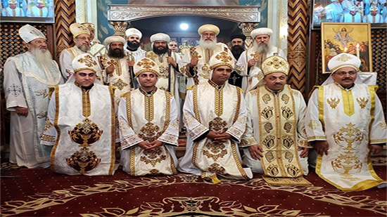 5 new priests ordained by 4 bishops in Giza