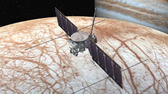 Nasa confirms ocean moon mission
