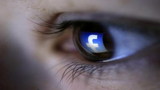 Facebook removes hundreds of fake accounts in UAE and Egypt
