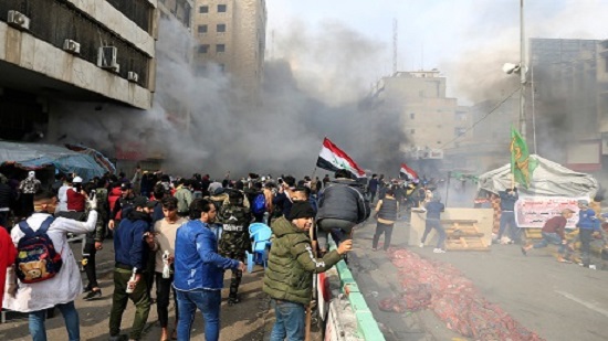 Iraq protesters wounded in second day of clashes with security forces
