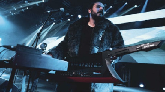 Massar Egbari s keyboardist Ayman Massoud starts electronic music project
