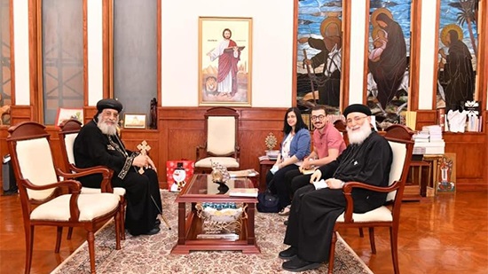 Pope Tawadros meets with priest of the Coptic Church in Qatar
