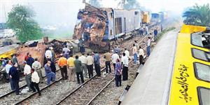 Transport minister to stay on despite train crash
