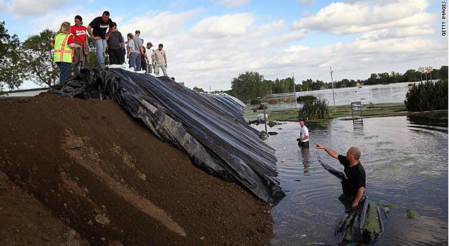 North Dakota mayor calls cresting of swollen river 'great news'
