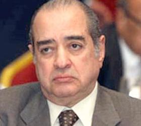 Mubarak's lawyer wants army ruler as witness 
