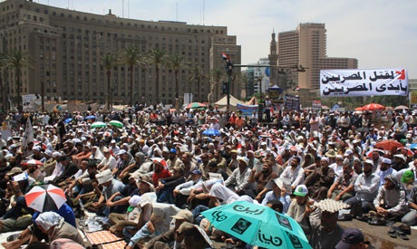 Avoiding Abbasiya, Brotherhood quietly occupies Tahrir on a tense day