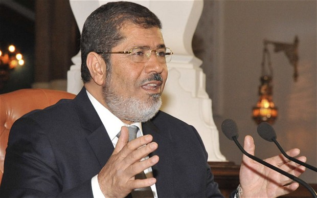 Egypt's President Morsi meets Pakistani foreign minister