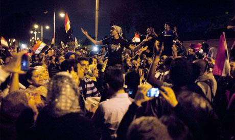 Islamist coalition accuses anti-Morsi protesters of vandalism 