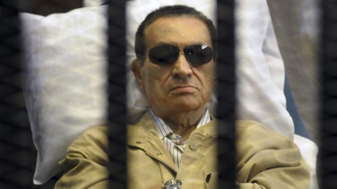 Egypt court grants Mubarak's appeal of his life sentence, orders retrial