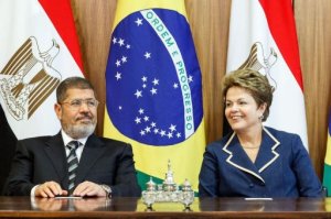 Morsi seeks closer trade ties with Brazil