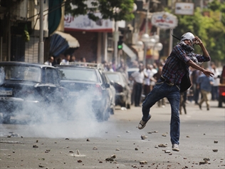 Cairo awash in blood as police storm camps